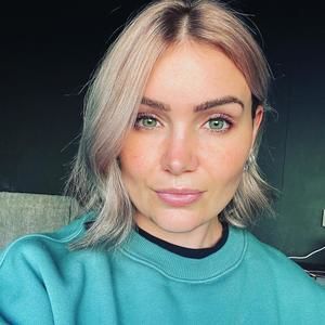 Meet your Posher, Danieka